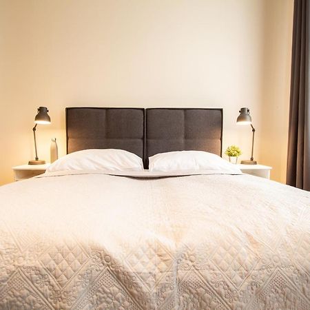 Apartment Enenkelstrasse เวียนนา ภายนอก รูปภาพ