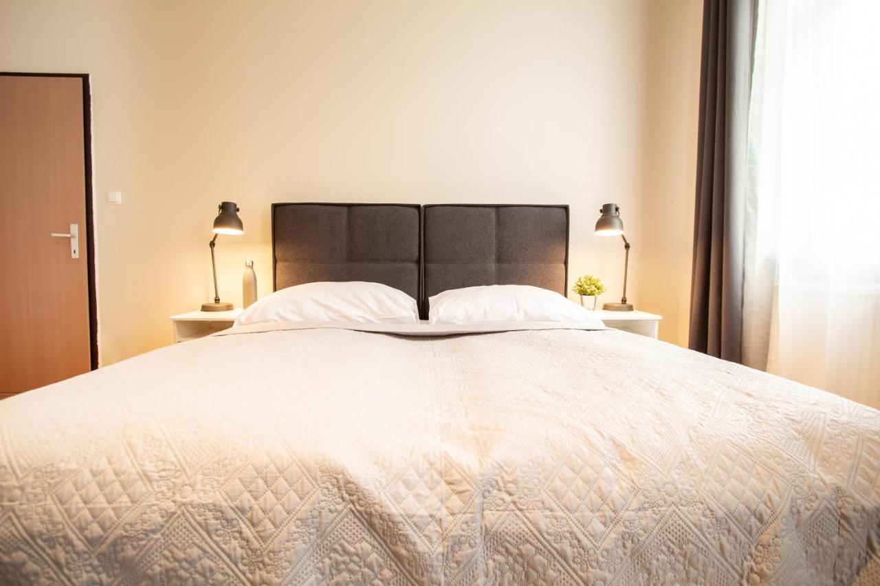 Apartment Enenkelstrasse เวียนนา ภายนอก รูปภาพ